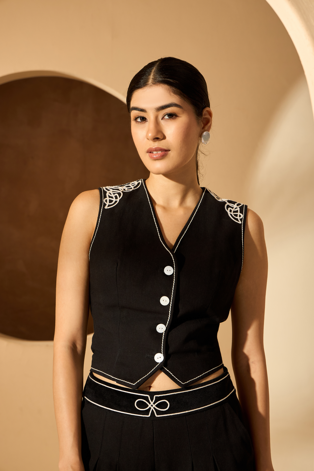 EVIDANA EMBROIDERED WAISTCOAT IN BLACK