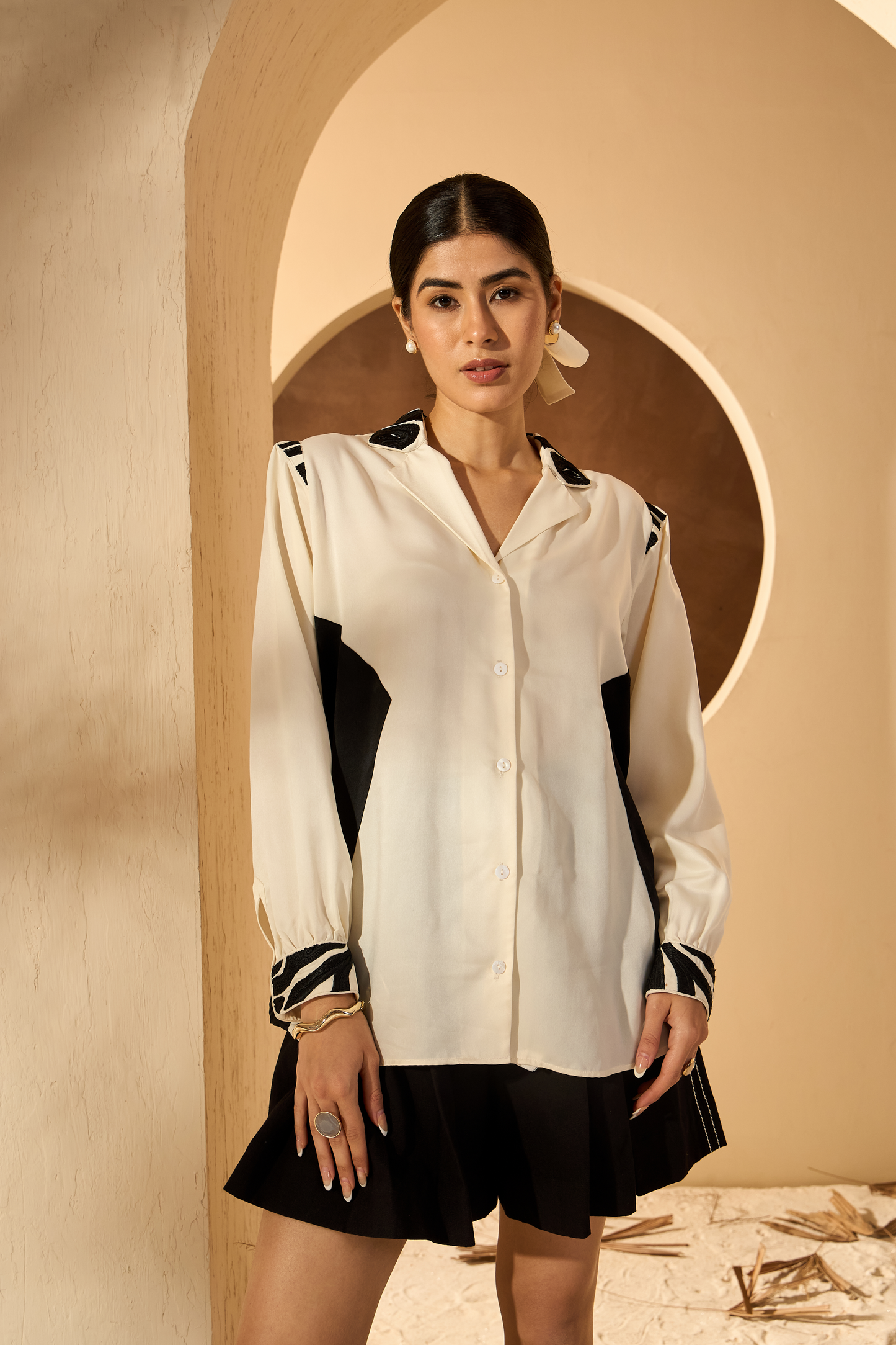 RORY SHIRT IN IVORY & EBONY