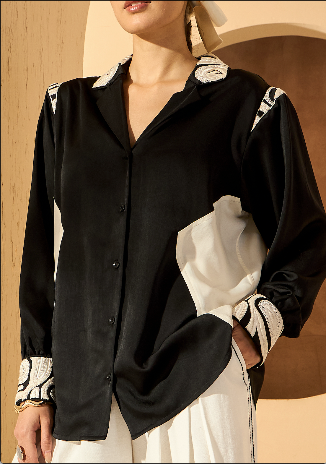 RORY SHIRT IN EBONY & IVORY